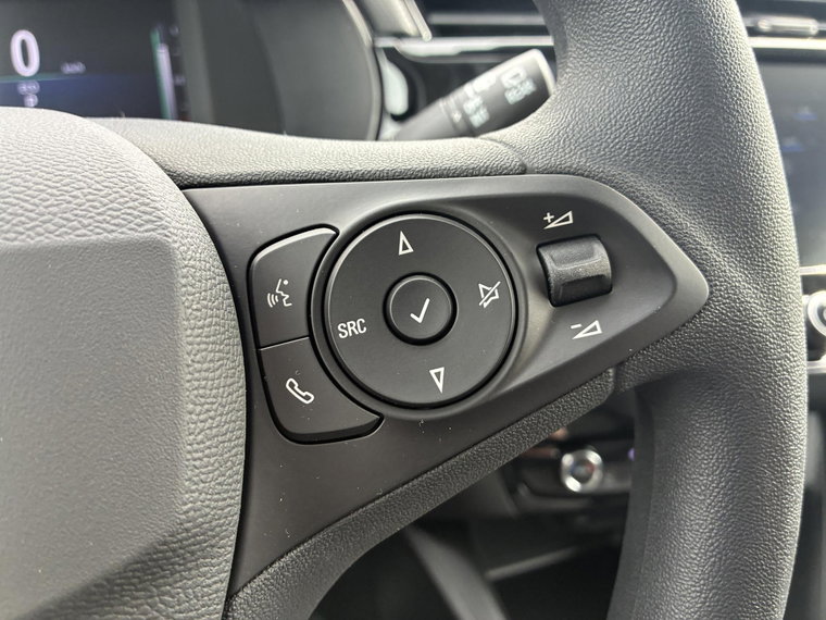 Vehicle Image 29