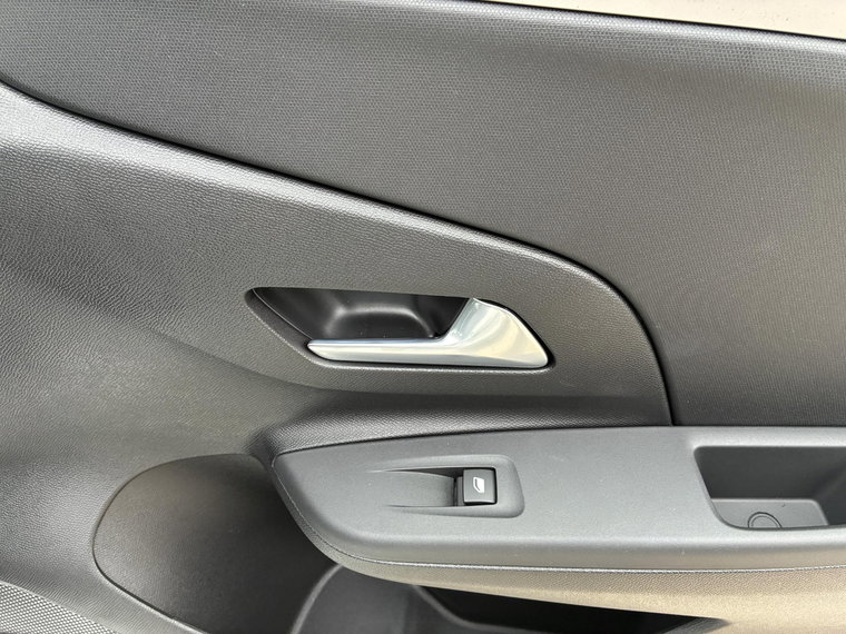 Vehicle Image 39