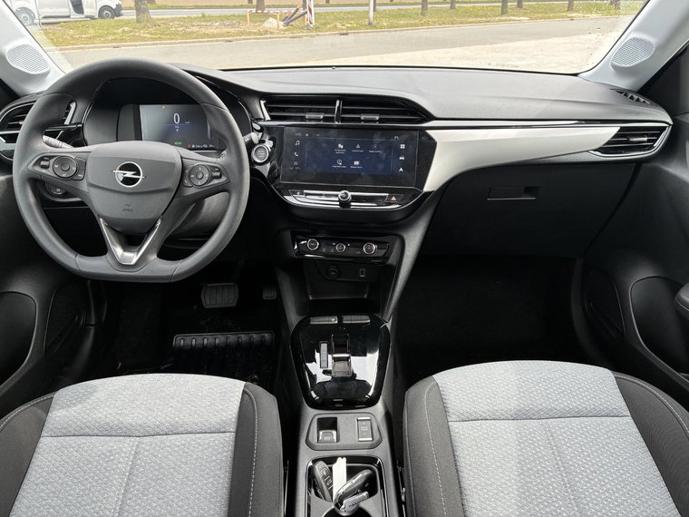 Vehicle Image 42