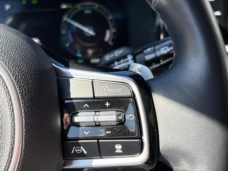 Vehicle Image 29