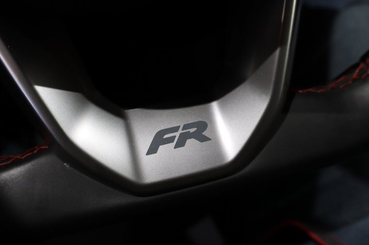 Vehicle Image 32
