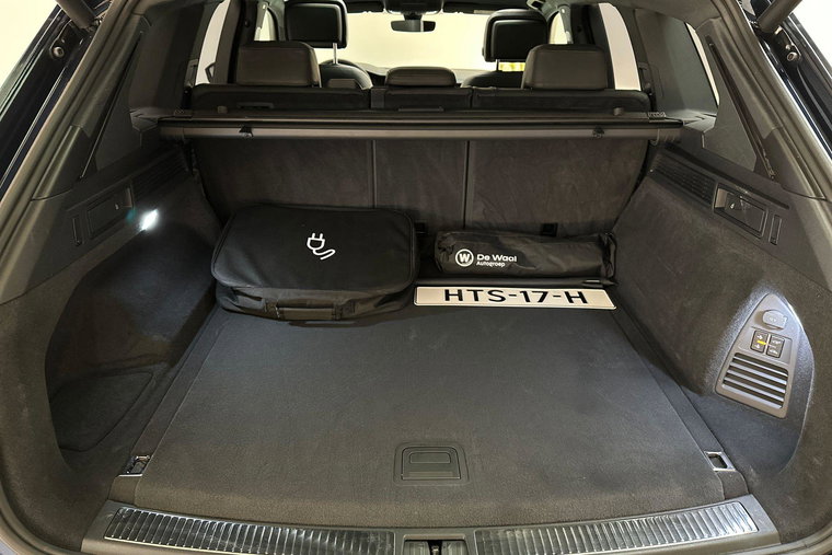 Vehicle Image 45
