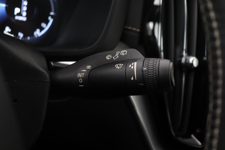 Vehicle Image 40