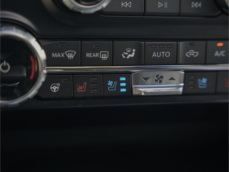 Vehicle Image 42