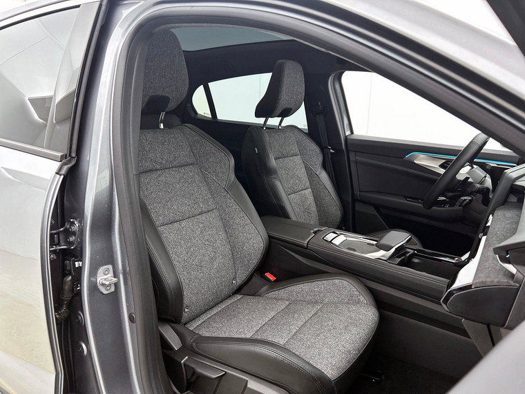 Vehicle Image 39