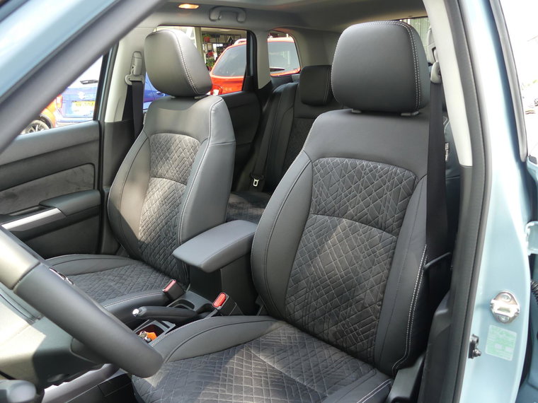 Vehicle Image 9