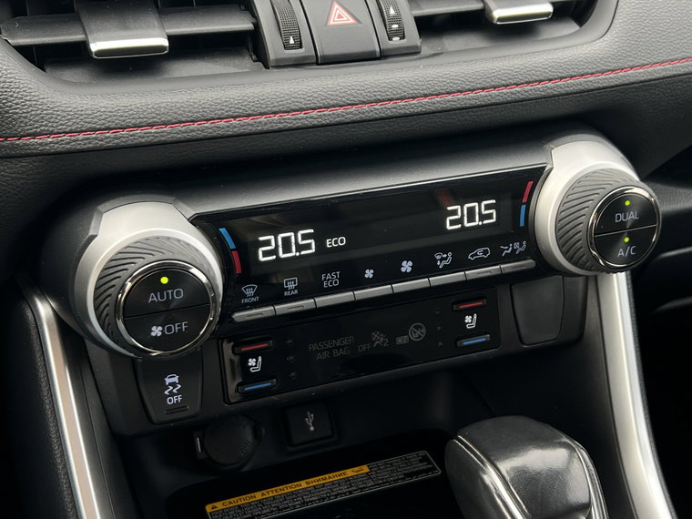 Vehicle Image 28
