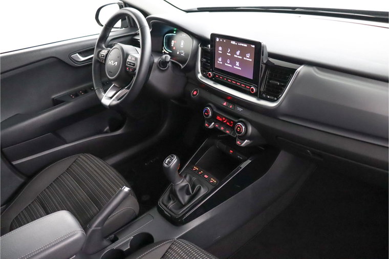 Vehicle Image 32