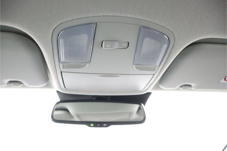 Vehicle Image 35