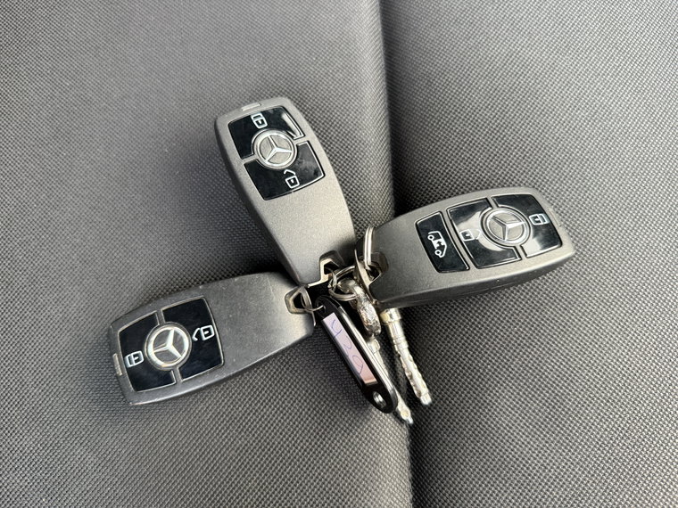 Vehicle Image 26