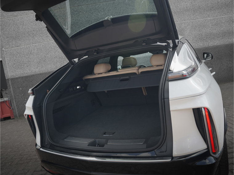 Vehicle Image 30