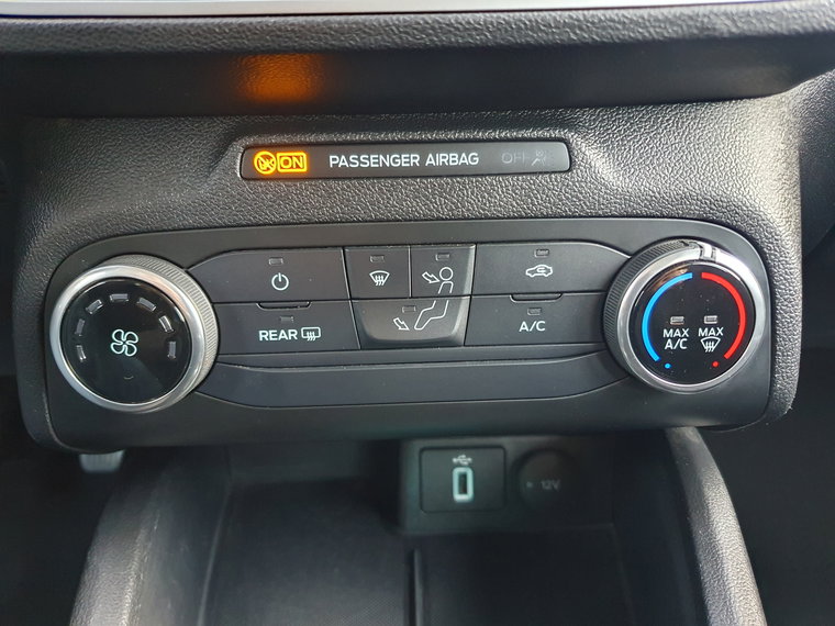 Vehicle Image 34