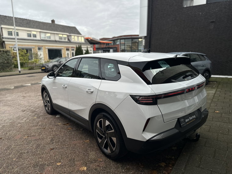 Vehicle Image 37