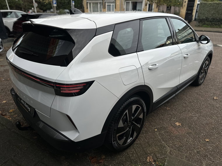 Vehicle Image 38