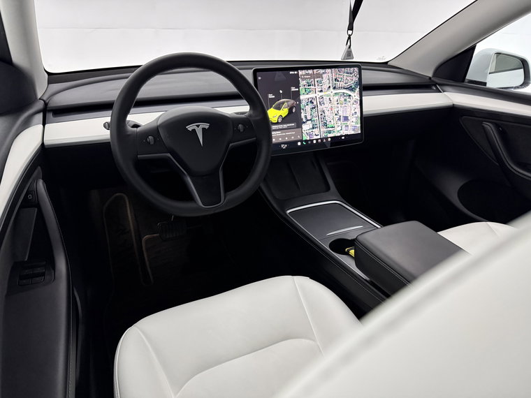 Vehicle Image 30