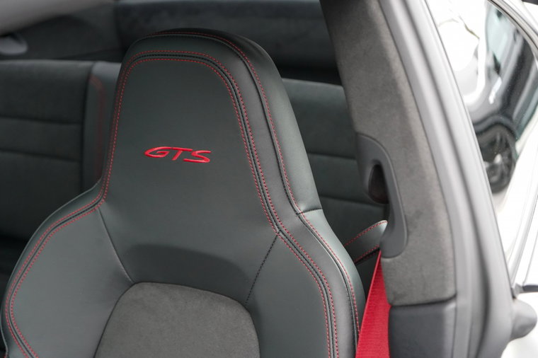 Vehicle Image 48