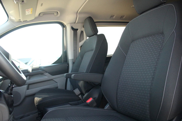 Vehicle Image 15