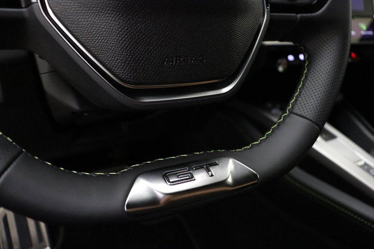 Vehicle Image 33