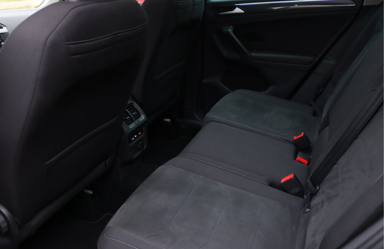 Vehicle Image 33