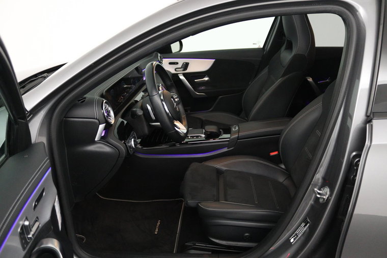 Vehicle Image 20