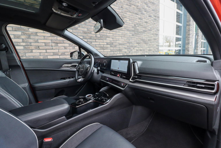 Vehicle Image 12