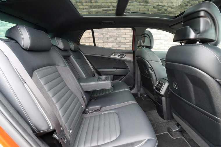 Vehicle Image 8
