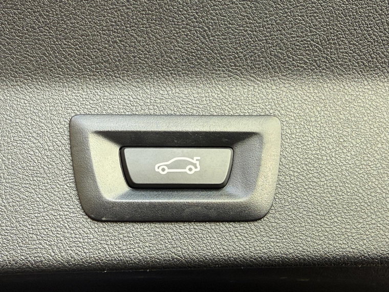 Vehicle Image 50