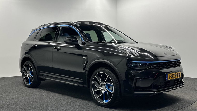 Vehicle Image 3