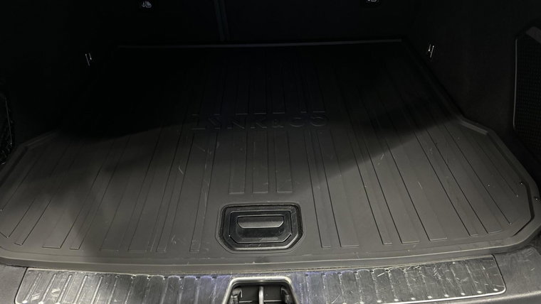 Vehicle Image 43
