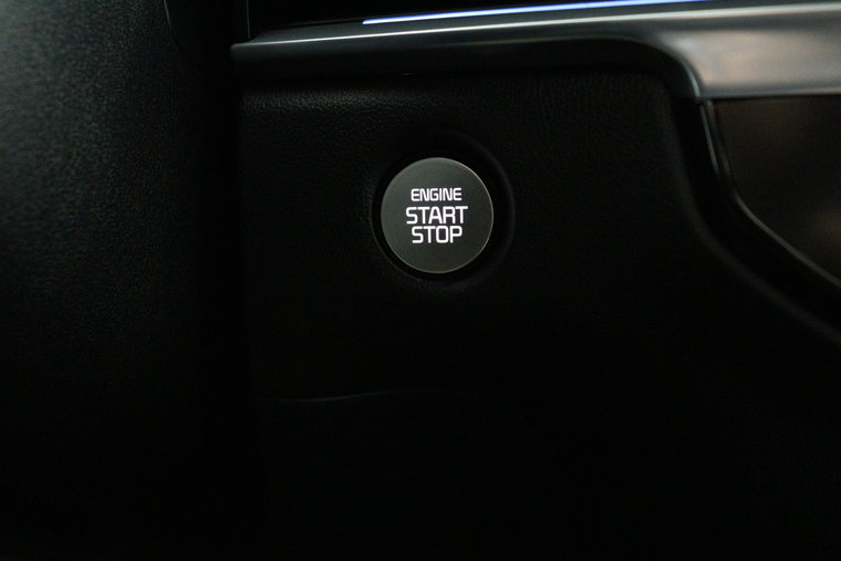 Vehicle Image 60