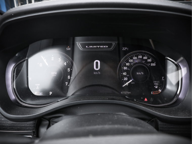 Vehicle Image 8