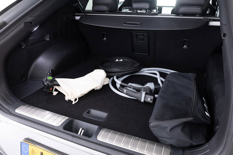 Vehicle Image 35