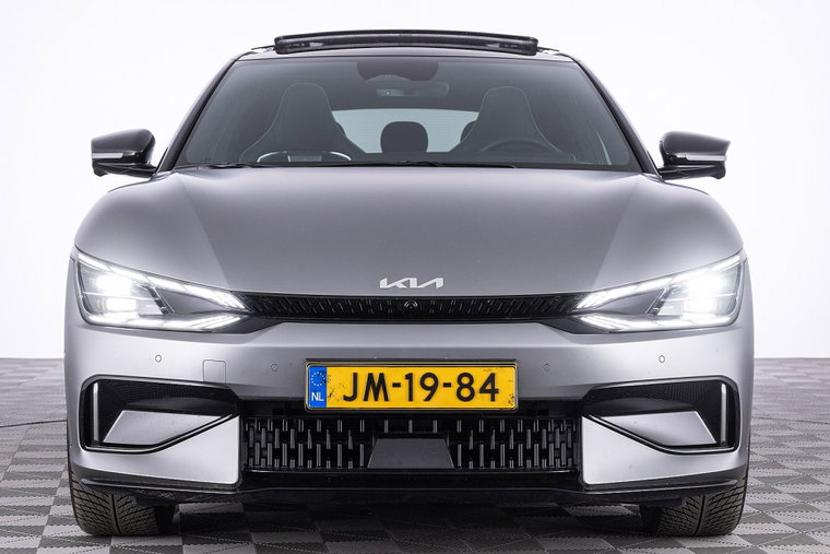 Vehicle Image 37
