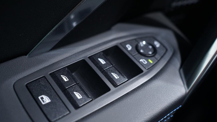 Vehicle Image 26