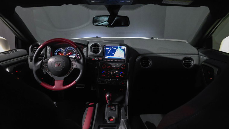 Vehicle Image 12