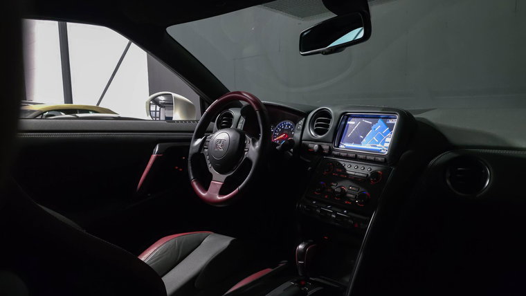 Vehicle Image 13