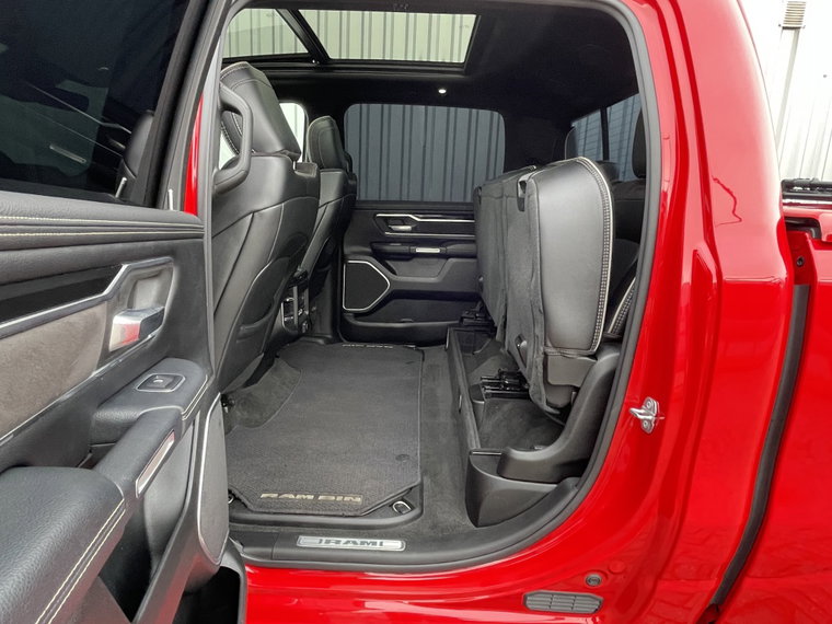 Vehicle Image 36
