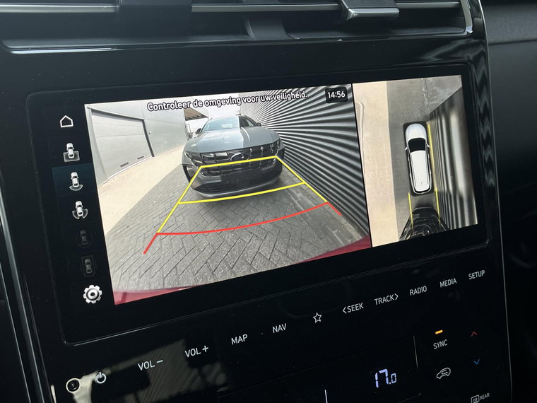 Vehicle Image 22