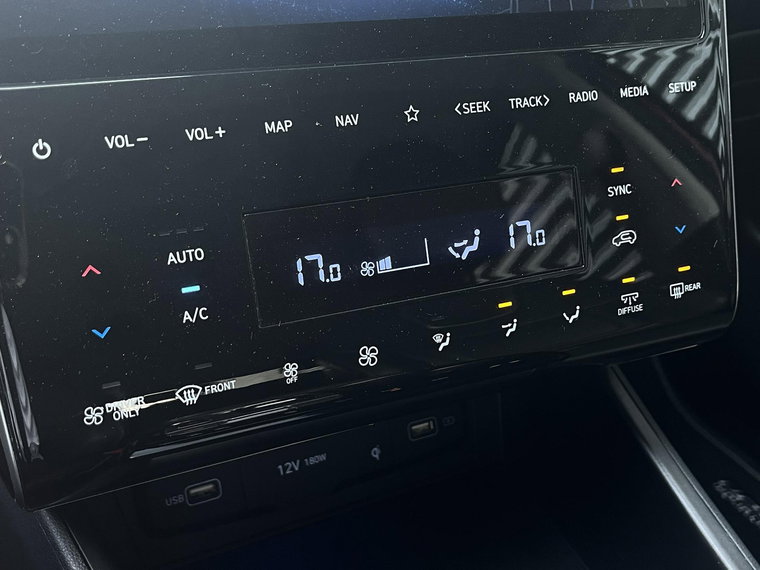 Vehicle Image 35