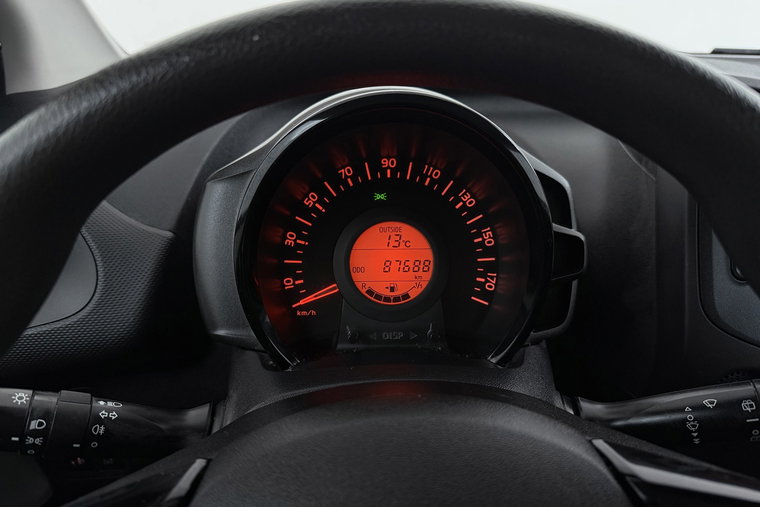 Vehicle Image 18