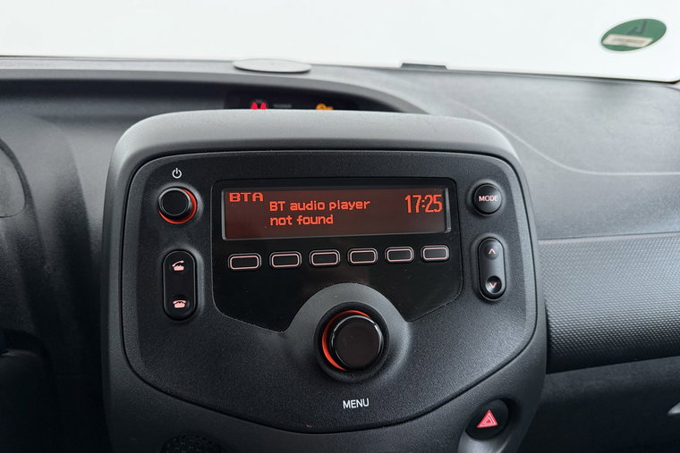 Vehicle Image 19