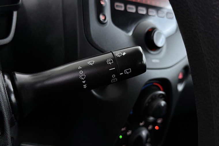 Vehicle Image 23