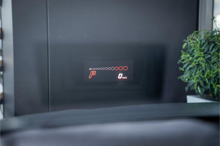 Vehicle Image 13