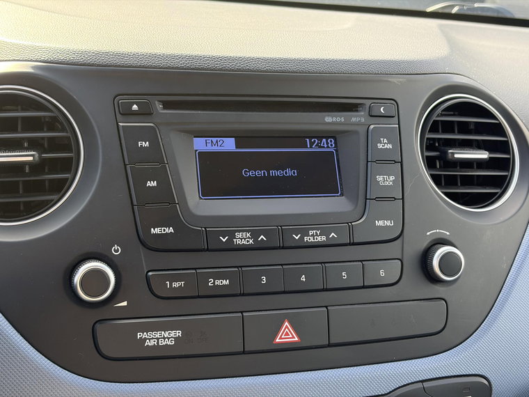 Vehicle Image 17