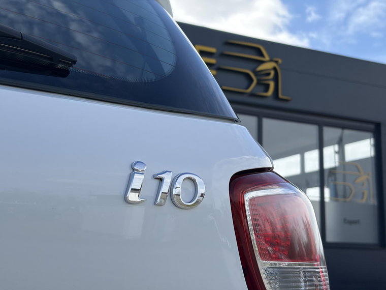 Vehicle Image 31