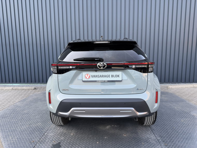 Vehicle Image 13