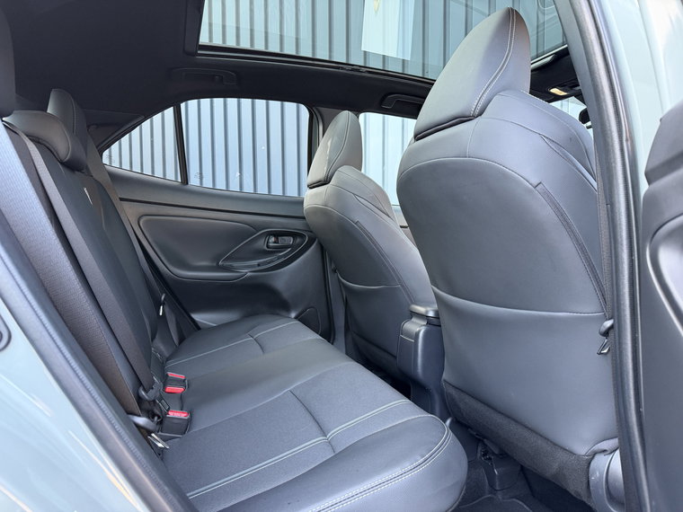 Vehicle Image 21