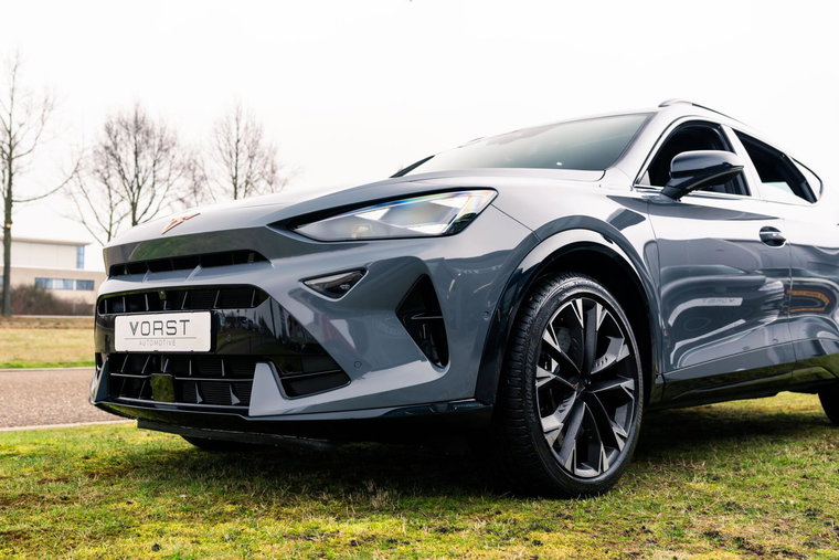 Vehicle Image 13