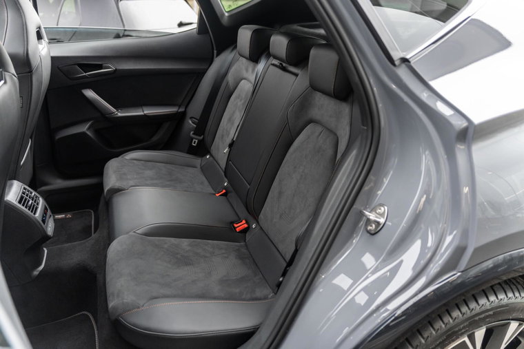 Vehicle Image 36
