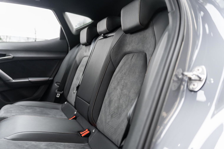 Vehicle Image 37